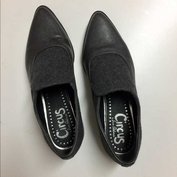 Shoes - Picture 6 of 8